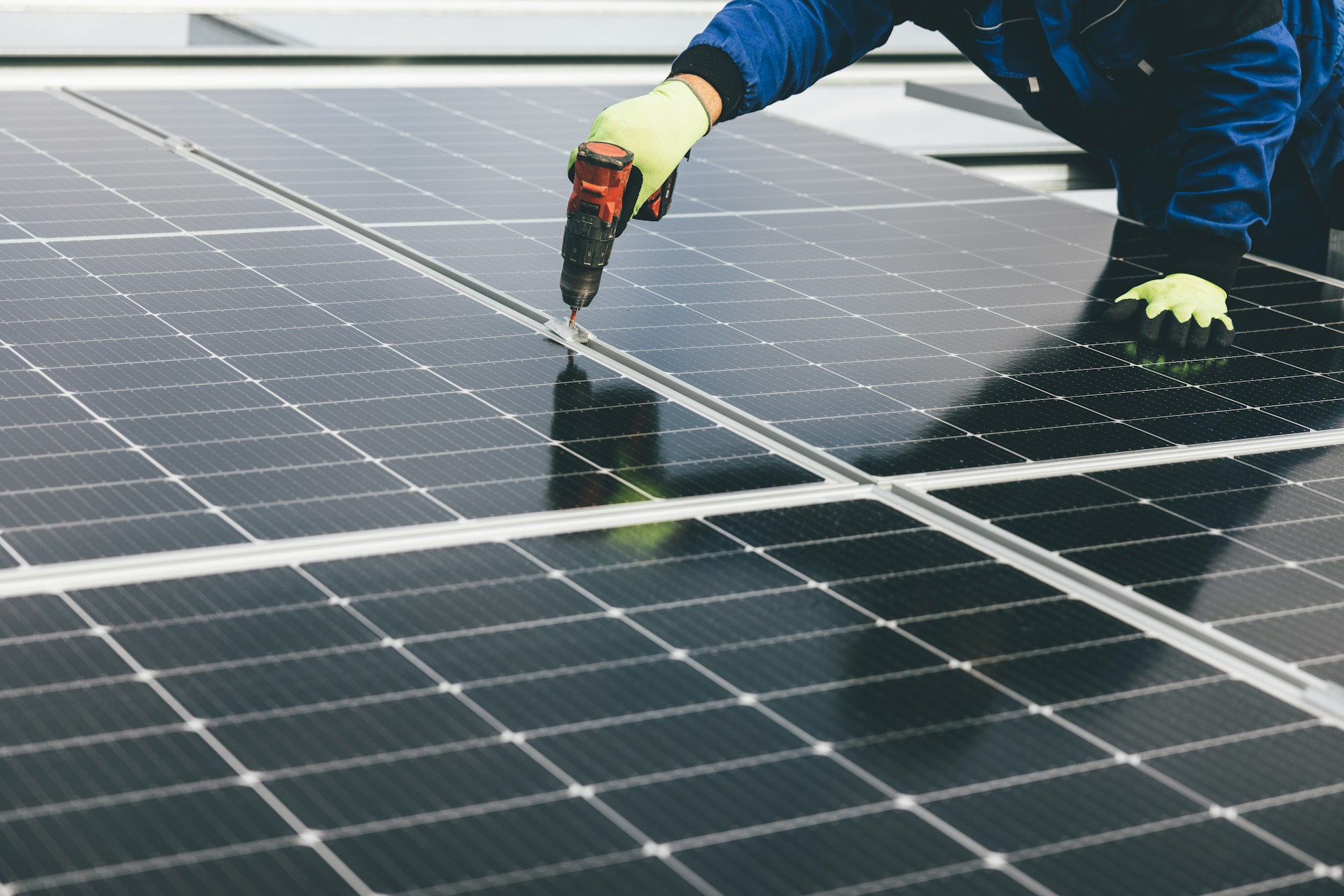 installation av solceller på tak